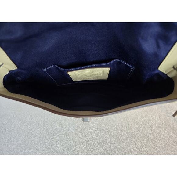 Coach Chelsea Crossbody Beige Pebbled Leather Bag F10888 - Picture 8 of 10